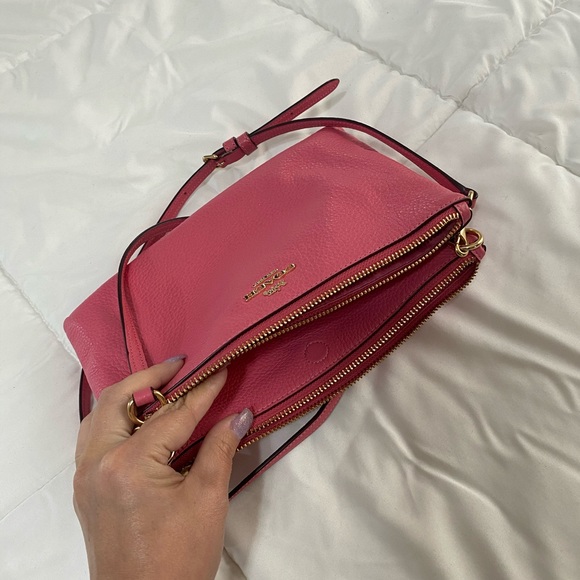 Coach Handbag - Picture 2 of 4